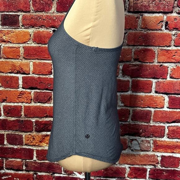 Lululemon tank top size 6 - Picture 2 of 4